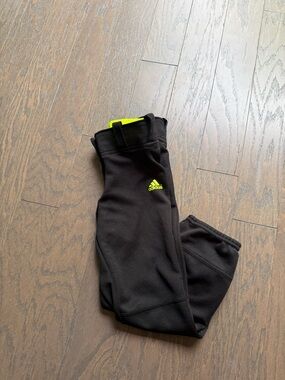 adidas girls Black softball baseball pants with Neon Yellow sz small